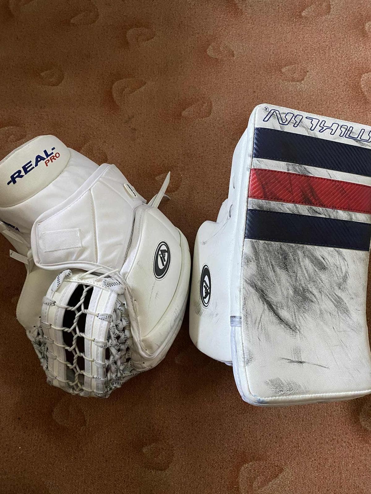 Obrázok produktu MIKLIN lapačka + vyrážačka